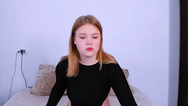 LaseyMoon online show from 10.25.25