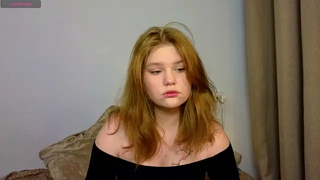 Snapshot of LaseyMoon chatting on 02.20.26 LaseyMoon online show from 02.20.26