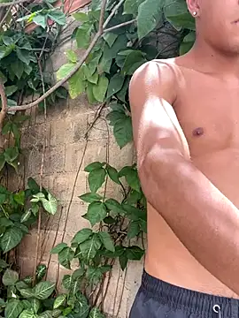 twinks 28 online show from 10.19.25