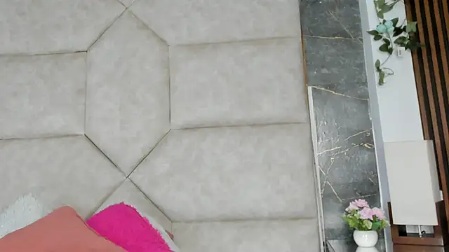 Snapshot of Vaiolett_Smith chatting on 12.01.25 Vaiolett Smith online show from 12.01.25