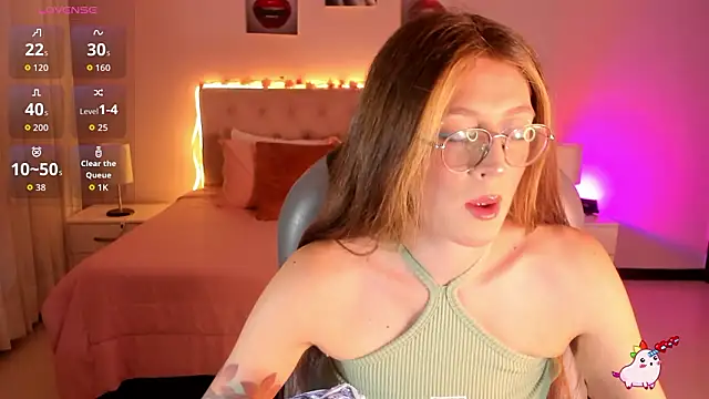 Emily Warren  online show from 03.06.26