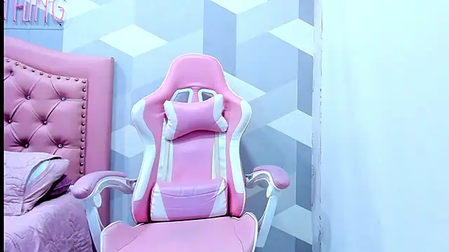 Snapshot of Gianna_Watson chatting on 03.04.25 Gianna Watson online show from 03.04.25