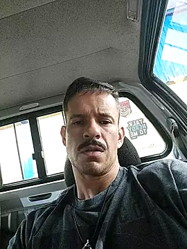 Snapshot of juniortche1313 chatting on 02.24.25 juniortche1313 online show from 02.24.25