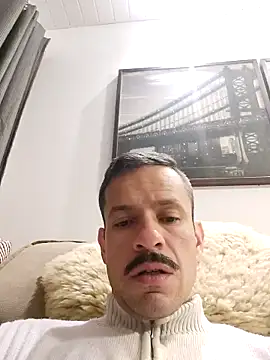 Snapshot of juniortche1313 chatting on 10.22.25 juniortche1313 online show from 10.22.25