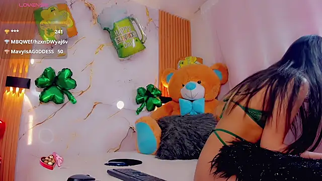 ValeriCardenas online show from 03.17.25