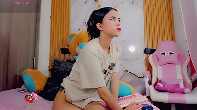 ValeriCardenas online show from 09.11.25