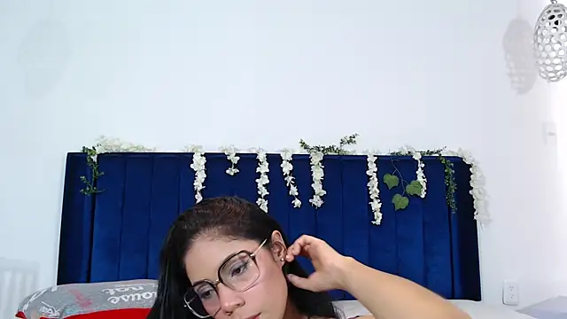 Snapshot of AzulMaverik chatting on 03.15.25 AzulMaverik online show from 03.15.25