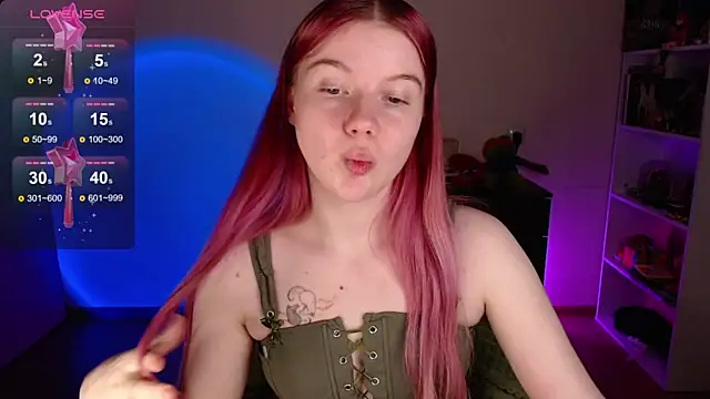 Strawberry juli online show from 11.09.25