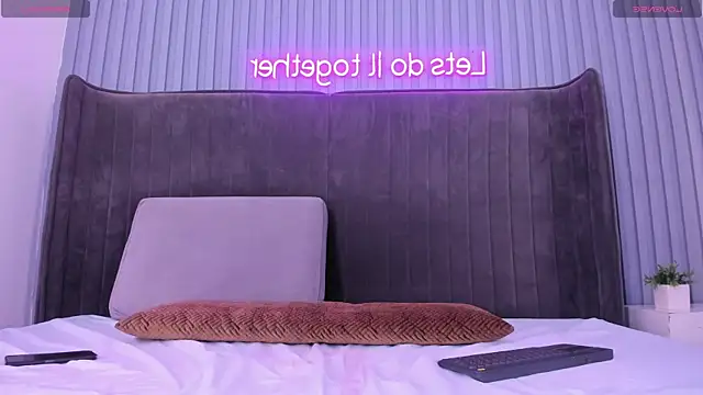 Snapshot of Haily_b chatting on 03.10.25 Haily b online show from 03.10.25