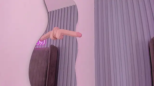 Snapshot of Haily_b chatting on 03.18.25 Haily b online show from 03.18.25