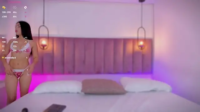 Snapshot of Haily_b chatting on 10.12.25 Haily b online show from 10.12.25