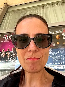 NataKitten online show from 10.17.25