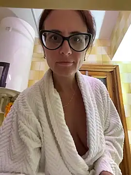 NataKitten online show from 10.22.25