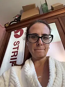 NataKitten online show from 10.29.25