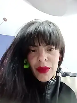 Snapshot of Ali3Martin chatting on 02.17.26 Ali3Martin online show from 02.17.26