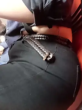 Snapshot of Ali3Martin chatting on 02.21.26 Ali3Martin online show from 02.21.26