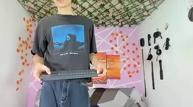 Maxxi hot23 online show from 02.28.25