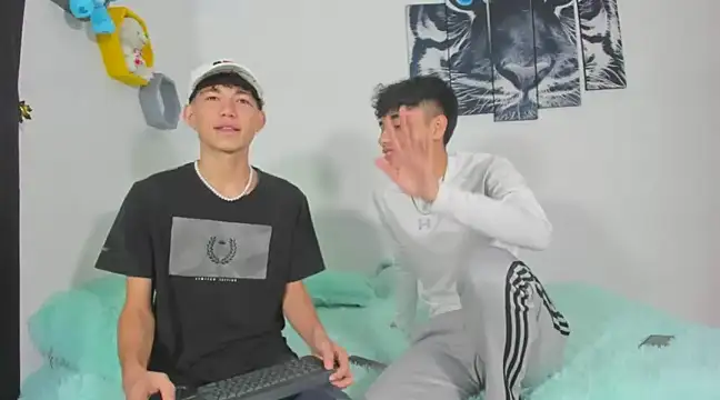 Maxxi hot23 online show from 03.06.25