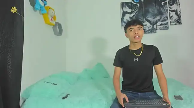 Maxxi hot23 online show from 03.09.25