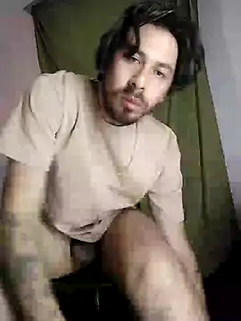 Snapshot of santibiggg chatting on 09.24.25 santibiggg online show from 09.24.25
