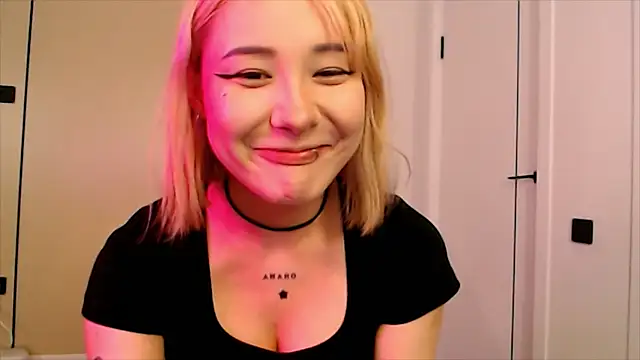 Snapshot of ka00ru_chan chatting on 07.15.26 ka00ru chan online show from 07.15.26
