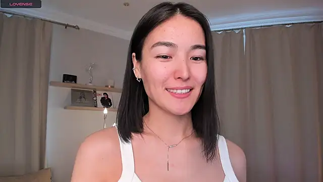 Snapshot of RanelDiva chatting on 02.13.26 RanelDiva online show from 02.13.26