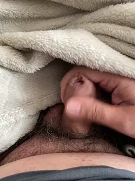 Snapshot of littletoy64 chatting on 10.22.25 littletoy64 online show from 10.22.25