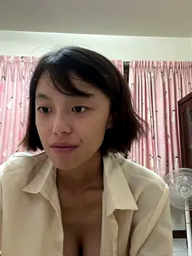 Snapshot of ladypaggy chatting on 10.06.25 ladypaggy online show from 10.06.25