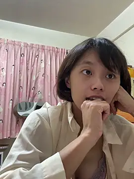 Snapshot of ladypaggy chatting on 10.12.25 ladypaggy online show from 10.12.25