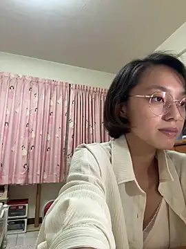 Snapshot of ladypaggy chatting on 03.27.26 ladypaggy online show from 03.27.26