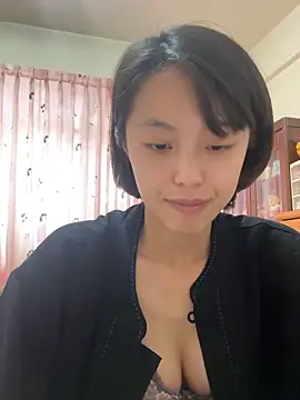 Snapshot of ladypaggy chatting on 04.02.26 ladypaggy online show from 04.02.26