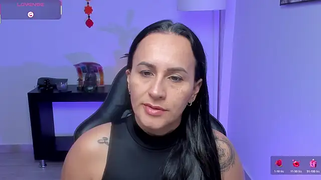 Snapshot of Sara_Charmy chatting on 06.27.26 Sara Charmy online show from 06.27.26