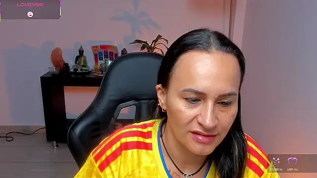 Snapshot of Sara_Charmy chatting on 07.03.26 Sara Charmy online show from 07.03.26