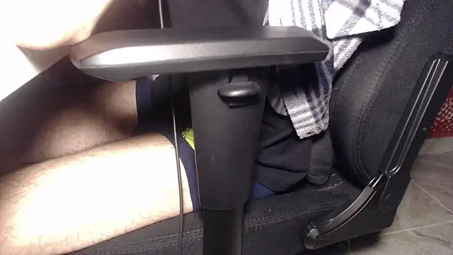 GreekDaddyNickOfficial online show from 03.18.25