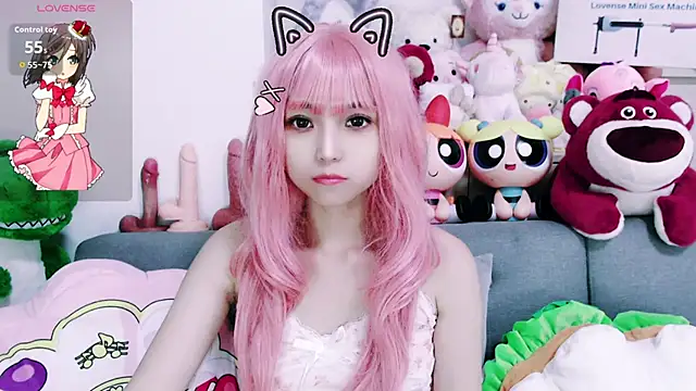 Snapshot of chenenna7 chatting on 09.17.25 chenenna7 online show from 09.17.25