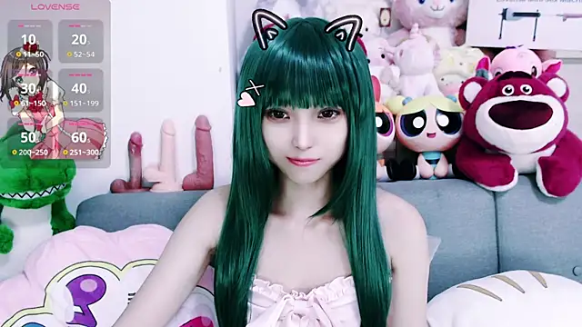 Snapshot of chenenna7 chatting on 09.19.25 chenenna7 online show from 09.19.25