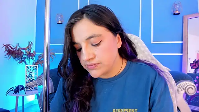 TaraTaylorr online show from 04.03.26