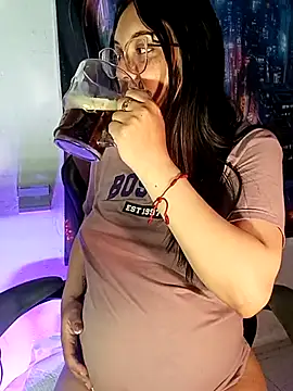 MiaStarts online show from 02.04.26