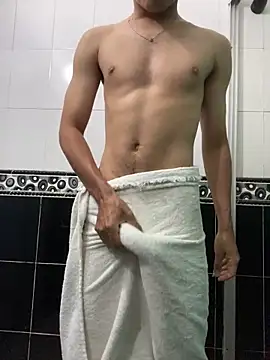 18 ALExxx online show from 04.25.26