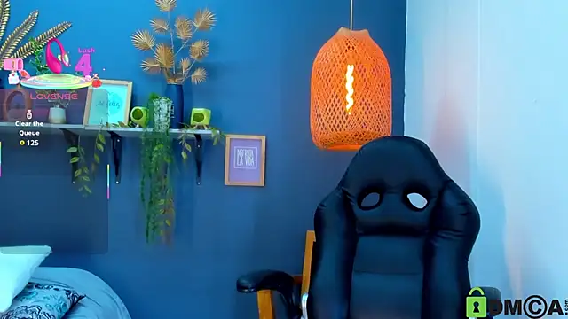 Snapshot of yessila_parker chatting on 11.16.25 yessila parker online show from 11.16.25