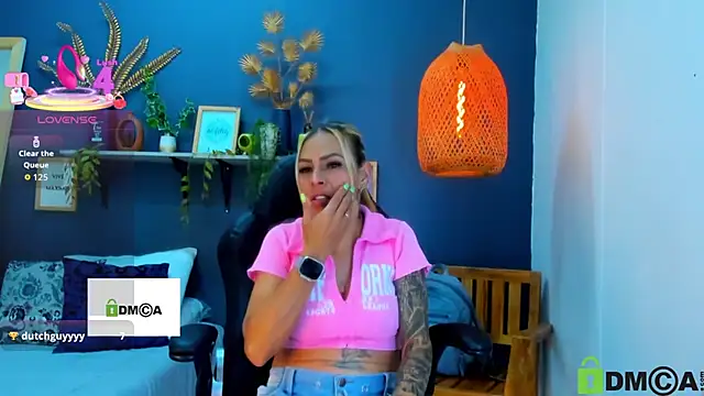 Snapshot of yessila_parker chatting on 11.28.25 yessila parker online show from 11.28.25