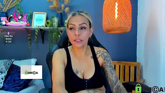 Snapshot of yessila_parker chatting on 11.29.25 yessila parker online show from 11.29.25