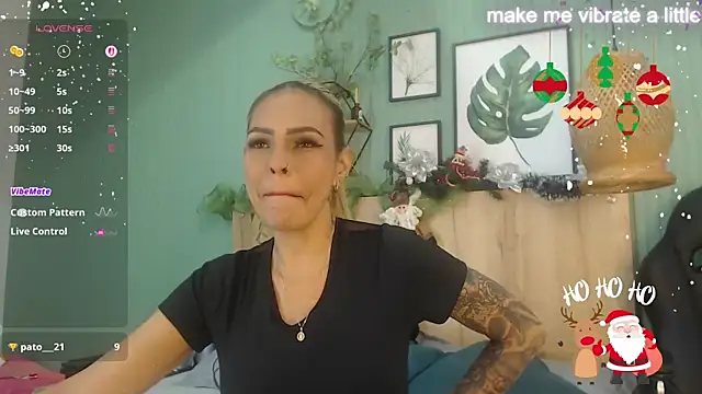 Snapshot of yessila_parker chatting on 12.05.25 yessila parker online show from 12.05.25