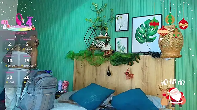 Snapshot of yessila_parker chatting on 12.16.25 yessila parker online show from 12.16.25