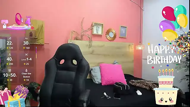 Snapshot of yessila_parker chatting on 01.08.26 yessila parker online show from 01.08.26