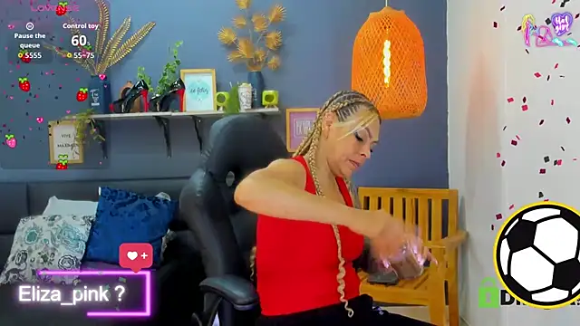 Snapshot of yessila_parker chatting on 06.23.26 yessila parker online show from 06.23.26