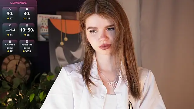 Snapshot of AmityDilley chatting on 10.06.25 AmityDilley online show from 10.06.25