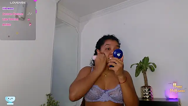 victtoria cane63 online show from 10.23.25