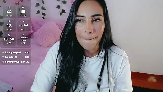 luna lgomez  online show from 03.01.25