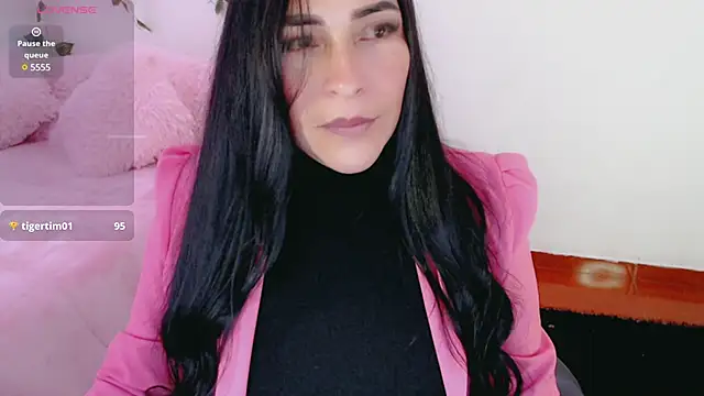 luna lgomez  online show from 03.05.25